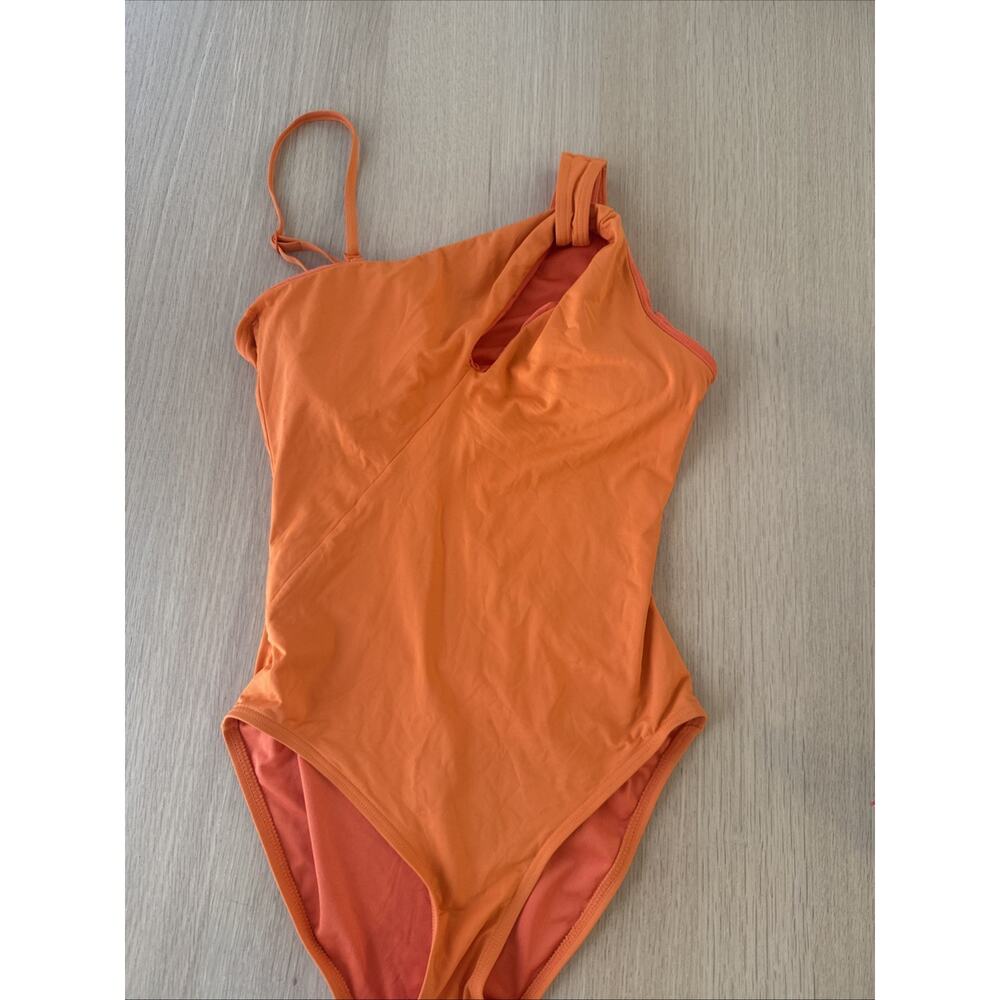Carmen Marc Valvo Twisted One-Shoulder One-Piece Orange Size 10 Xx1376